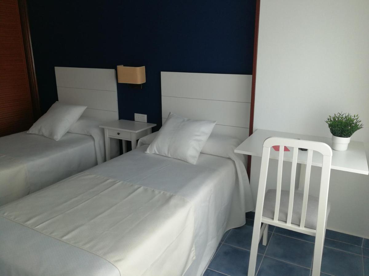 Pension Casa Julio ** كوليريدو المظهر الخارجي الصورة