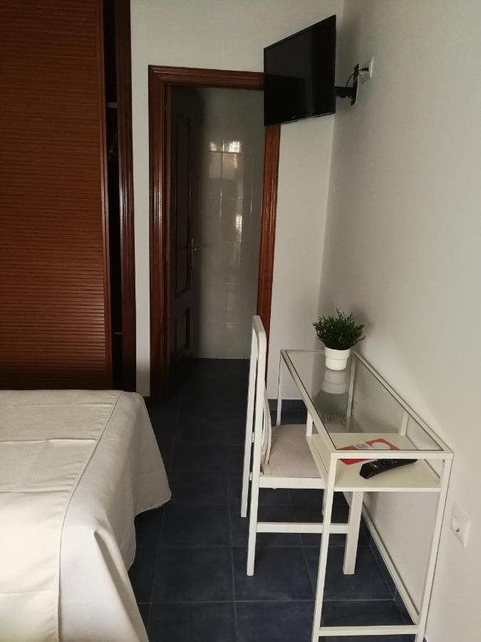 Pension Casa Julio ** كوليريدو المظهر الخارجي الصورة